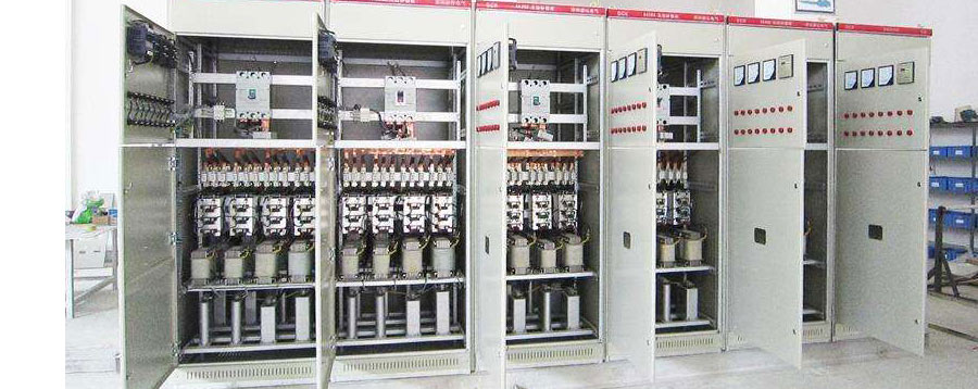 電力電容器串l聯(lián)電抗器現(xiàn)場(chǎng)圖