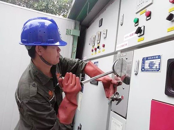 電力電容器倒閘操作
