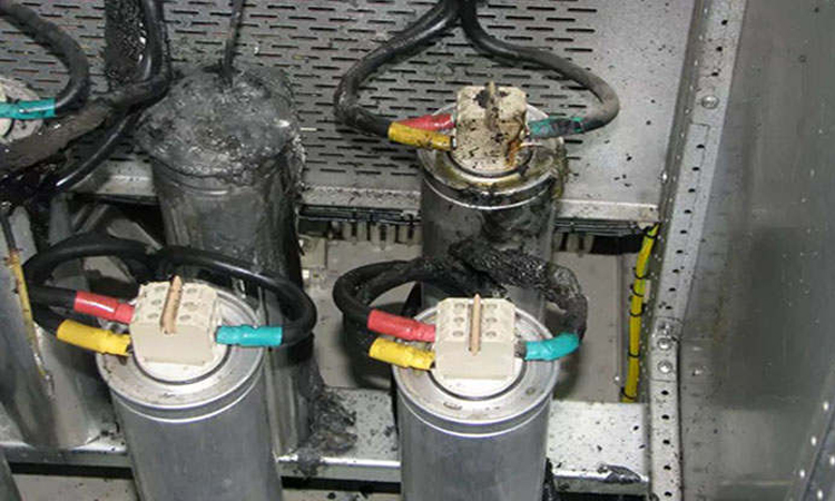 電力電容器損壞