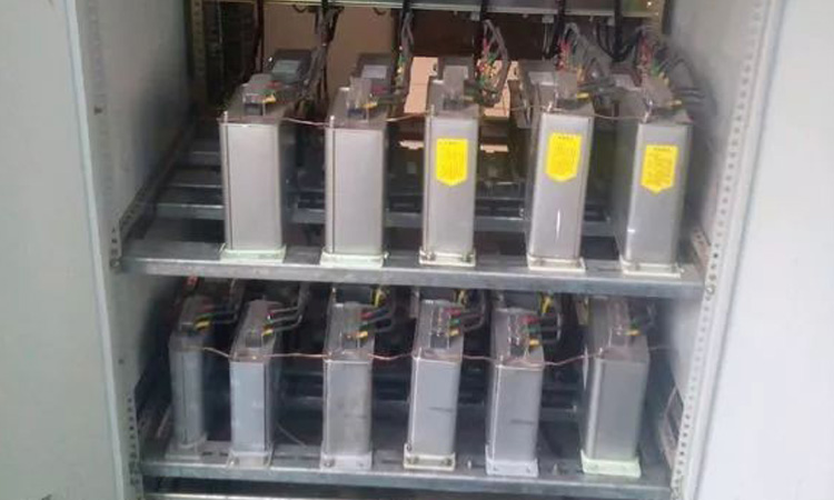 電力電容器